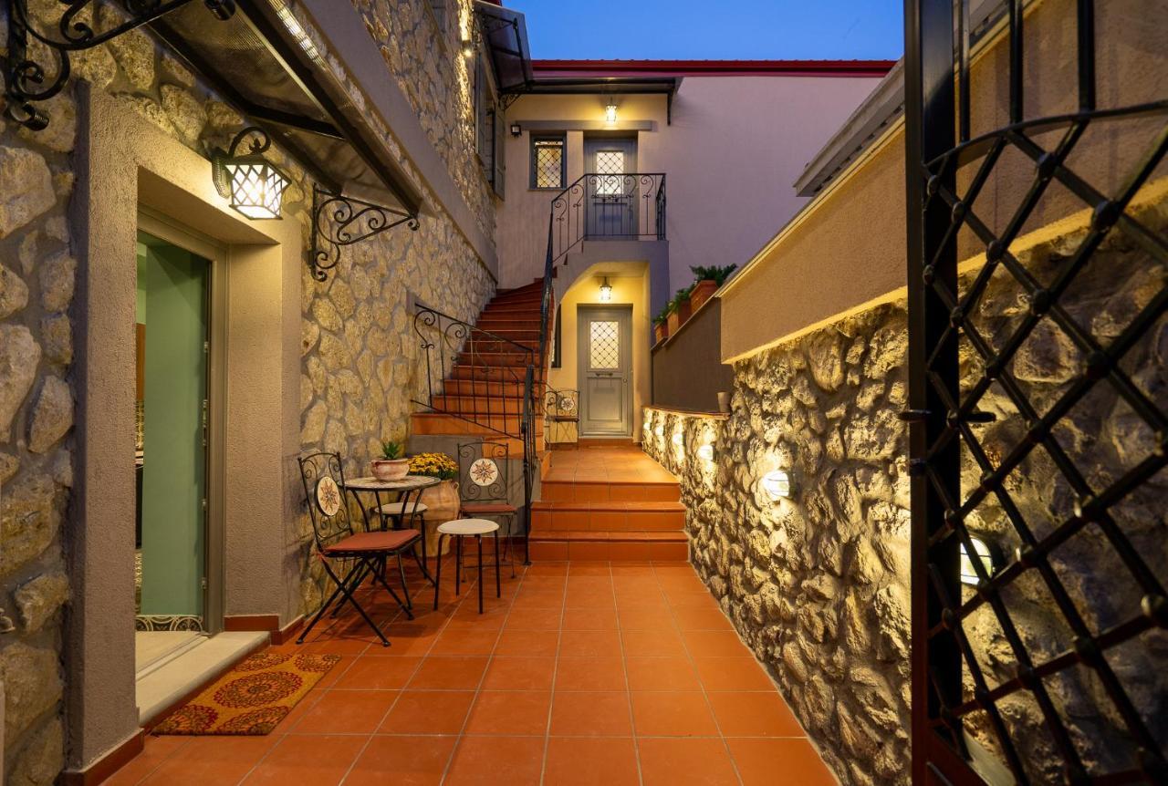 Salthouse #2 Kalambaka Exterior foto